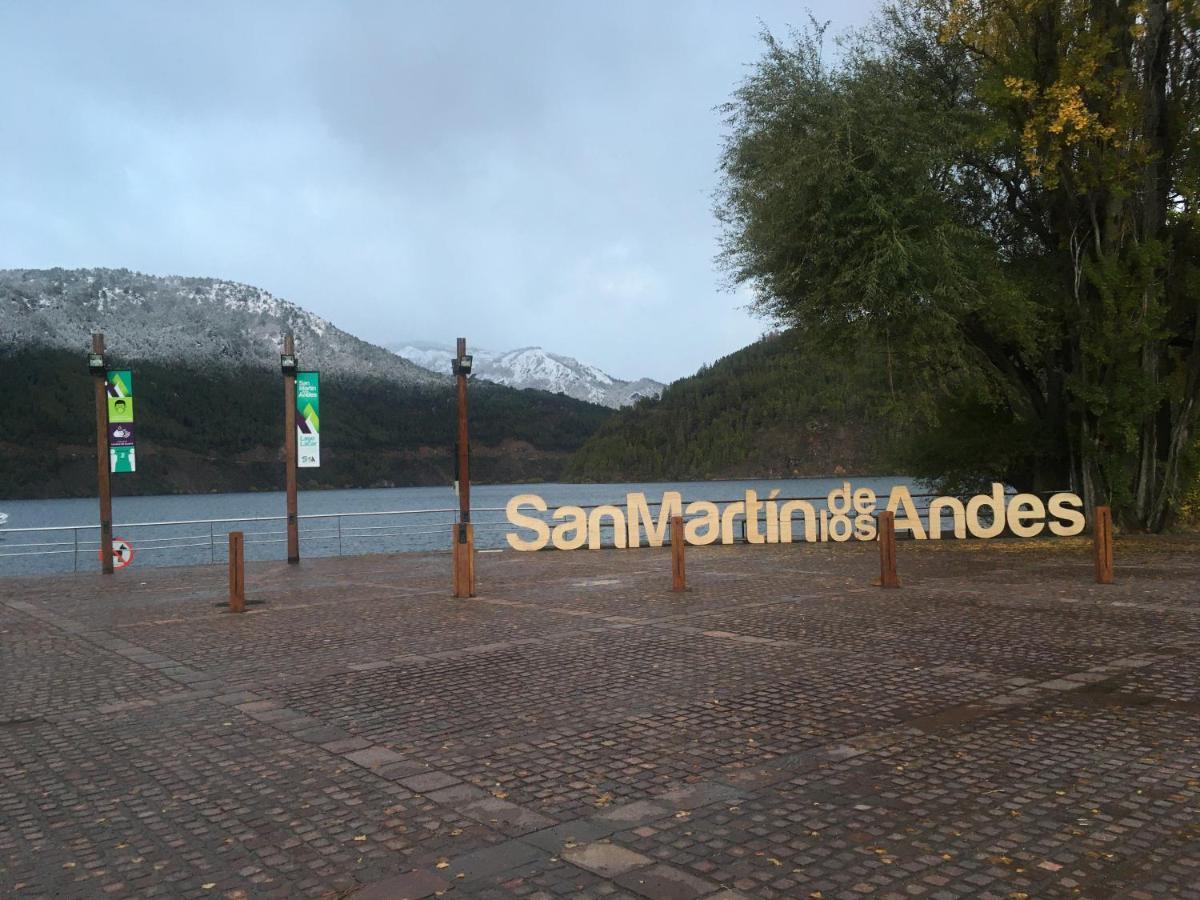 Rahue, Monoambiente Centrico Con Patio Propio Apartman San Martín de los Andes Kültér fotó